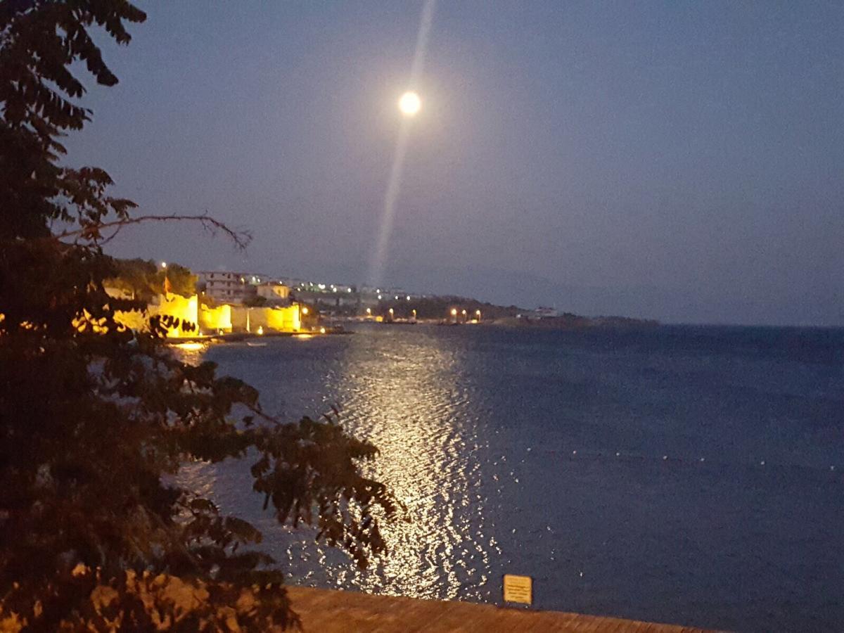 Ayshe Hotel Foca Exteriér fotografie